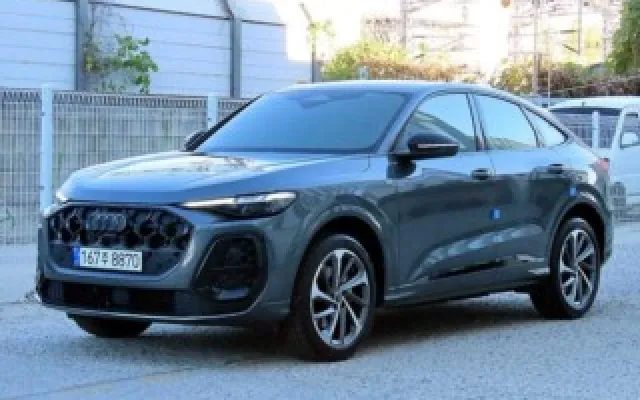 Q5 (80A) 스포트백 40 TDI 콰트로 S-라인 아우디 2026/06 12,304km