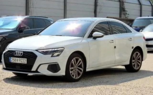 A3(8Y) 40 TFSI 아우디 2023/04 9,426km