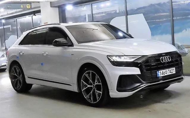 Q8 50 TDI 콰트로 프리미엄 아우디 2023/07 61,600km